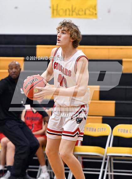 Thumbnail 1 in West Campus vs. Foothill (Mel Good Holiday Classic) photogallery.