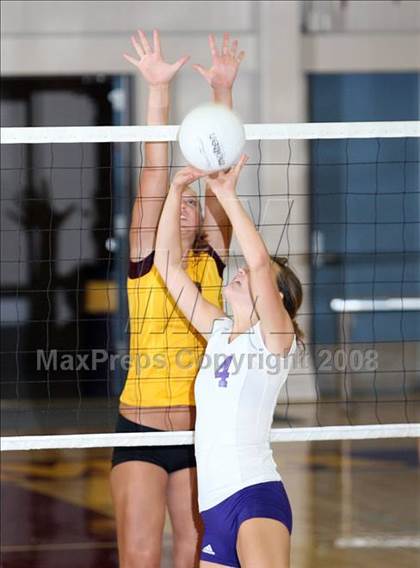 Thumbnail 3 in Amador Valley @ Las Lomas photogallery.