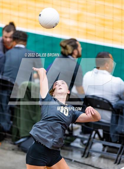 Thumbnail 3 in Farmington vs. Davis (UHSAA 6A Consolation Round) photogallery.