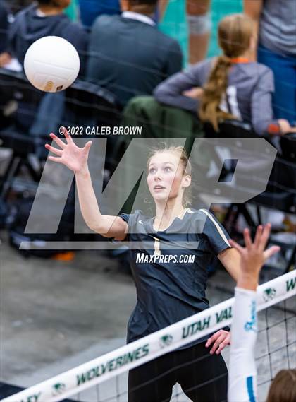 Thumbnail 3 in Farmington vs. Davis (UHSAA 6A Consolation Round) photogallery.