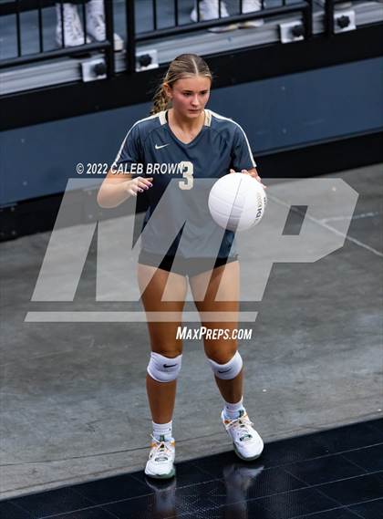 Thumbnail 2 in Farmington vs. Davis (UHSAA 6A Consolation Round) photogallery.