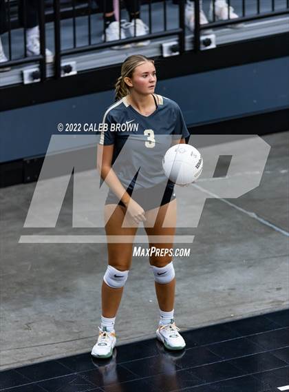 Thumbnail 3 in Farmington vs. Davis (UHSAA 6A Consolation Round) photogallery.