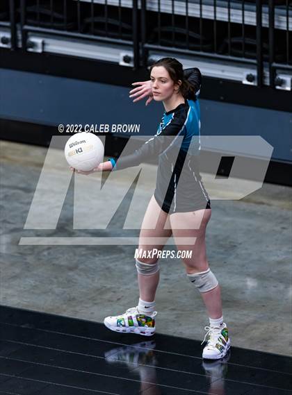 Thumbnail 3 in Farmington vs. Davis (UHSAA 6A Consolation Round) photogallery.