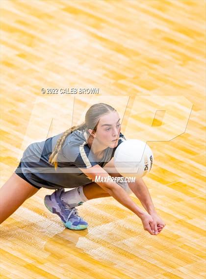 Thumbnail 2 in Farmington vs. Davis (UHSAA 6A Consolation Round) photogallery.