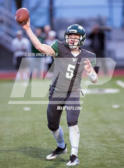 Thumbnail 2 in Camas vs. Skyline (WIAA 4A Quarterfinal) photogallery.
