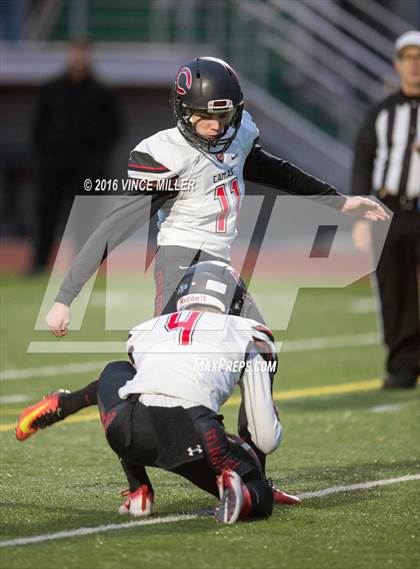 Thumbnail 2 in Camas vs. Skyline (WIAA 4A Quarterfinal) photogallery.