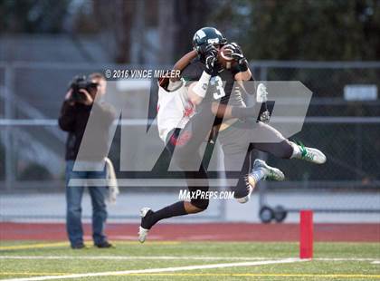 Thumbnail 1 in Camas vs. Skyline (WIAA 4A Quarterfinal) photogallery.