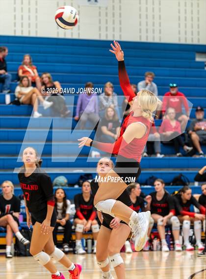 Thumbnail 2 in Loveland @ Poudre photogallery.