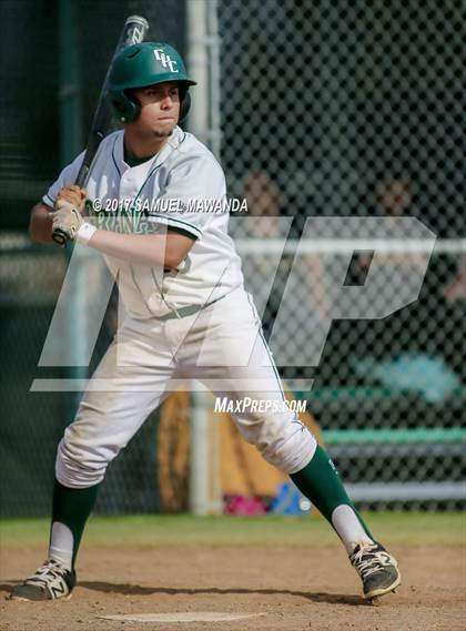 Thumbnail 3 in Taft vs Granada Hills Charter photogallery.
