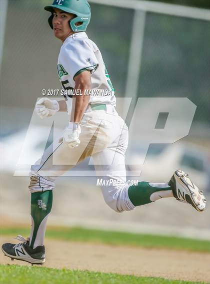 Thumbnail 2 in Taft vs Granada Hills Charter photogallery.