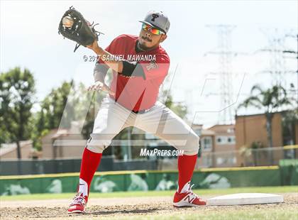 Thumbnail 2 in Taft vs Granada Hills Charter photogallery.