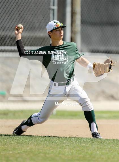 Thumbnail 3 in Taft vs Granada Hills Charter photogallery.