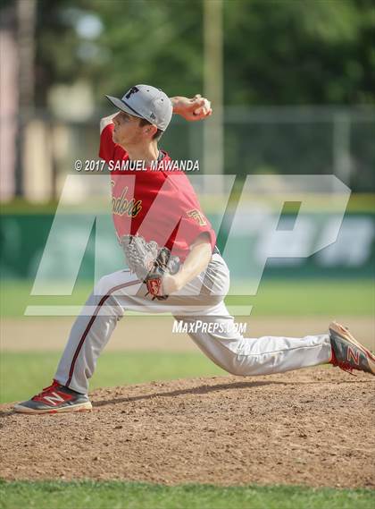 Thumbnail 3 in Taft vs Granada Hills Charter photogallery.