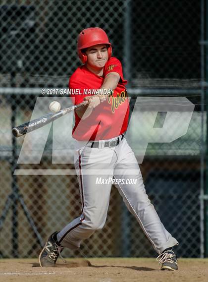Thumbnail 2 in Taft vs Granada Hills Charter photogallery.
