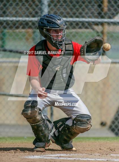 Thumbnail 2 in Taft vs Granada Hills Charter photogallery.