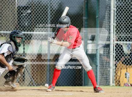Thumbnail 3 in Taft vs Granada Hills Charter photogallery.