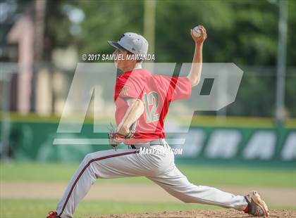 Thumbnail 3 in Taft vs Granada Hills Charter photogallery.