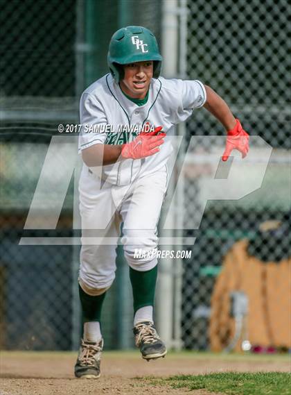 Thumbnail 1 in Taft vs Granada Hills Charter photogallery.