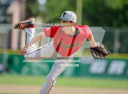 Thumbnail 1 in Taft vs Granada Hills Charter photogallery.