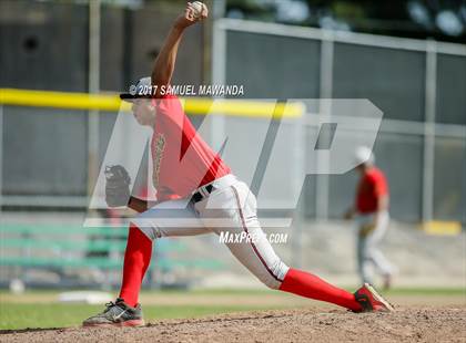 Thumbnail 2 in Taft vs Granada Hills Charter photogallery.