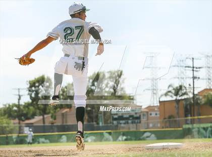 Thumbnail 2 in Taft vs Granada Hills Charter photogallery.
