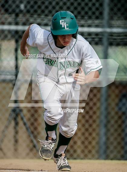 Thumbnail 2 in Taft vs Granada Hills Charter photogallery.