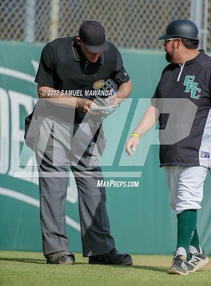 Thumbnail 1 in Taft vs Granada Hills Charter photogallery.