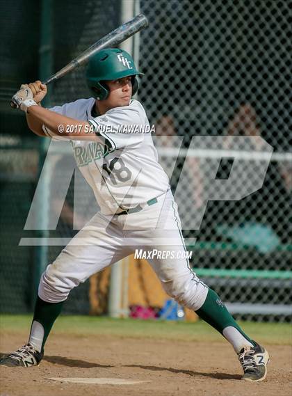 Thumbnail 3 in Taft vs Granada Hills Charter photogallery.