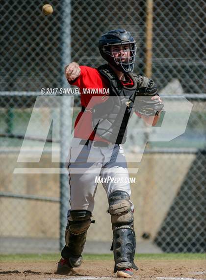 Thumbnail 2 in Taft vs Granada Hills Charter photogallery.