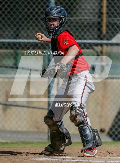 Thumbnail 3 in Taft vs Granada Hills Charter photogallery.
