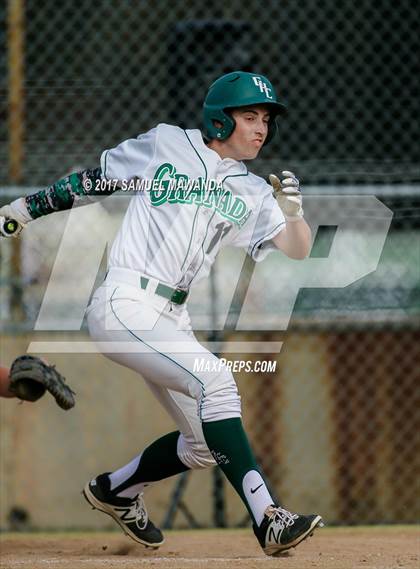 Thumbnail 2 in Taft vs Granada Hills Charter photogallery.