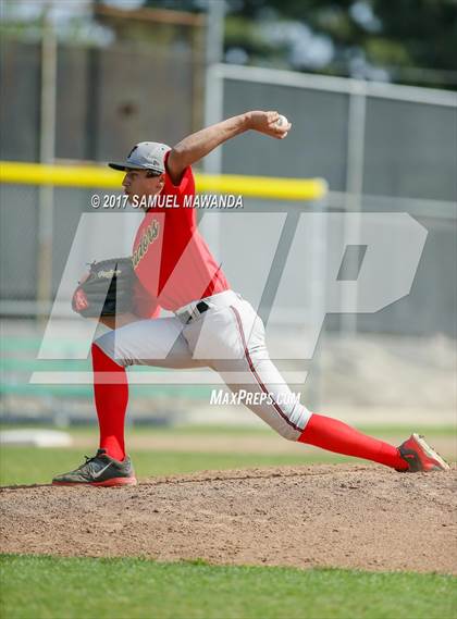 Thumbnail 1 in Taft vs Granada Hills Charter photogallery.
