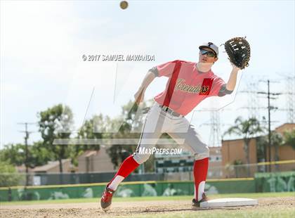 Thumbnail 3 in Taft vs Granada Hills Charter photogallery.