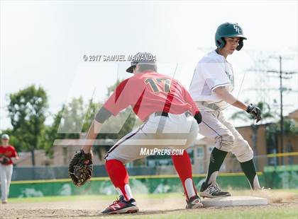 Thumbnail 3 in Taft vs Granada Hills Charter photogallery.