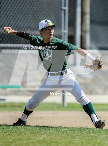 Thumbnail 2 in Taft vs Granada Hills Charter photogallery.
