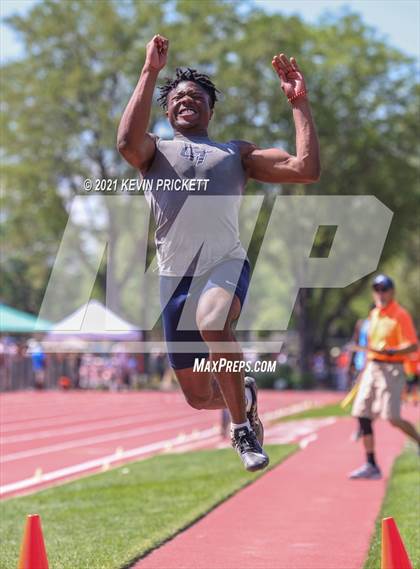 Thumbnail 2 in CHSAA Track & Field 5A Championships (Boys Long Jump) photogallery.