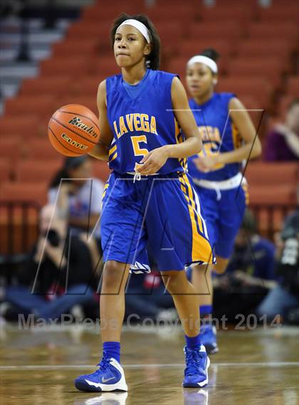 Thumbnail 3 in Argyle vs. La Vega (UIL 3A Final) photogallery.