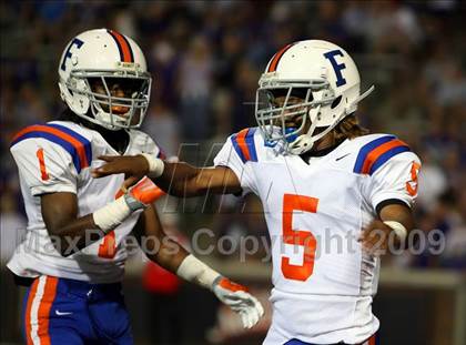 Thumbnail 2 in East St. Louis vs. Elder (Skyline Crosstown Showdown) photogallery.