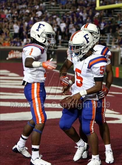 Thumbnail 2 in East St. Louis vs. Elder (Skyline Crosstown Showdown) photogallery.