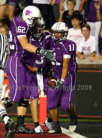 Thumbnail 1 in East St. Louis vs. Elder (Skyline Crosstown Showdown) photogallery.