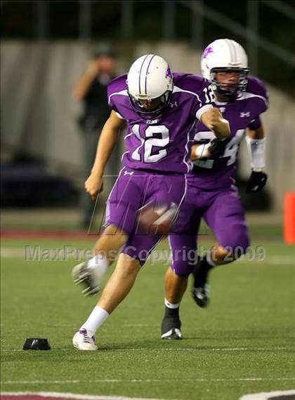 Thumbnail 1 in East St. Louis vs. Elder (Skyline Crosstown Showdown) photogallery.
