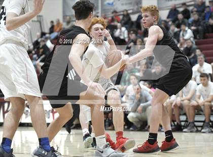 Thumbnail 2 in Mount Si vs. Pinnacle (Rancho Mirage Holiday Invitational) photogallery.