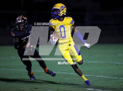 Thumbnail 3 in Auburndale @ Lake Wales (FHSAA 3S Regional Quarterfinal) photogallery.
