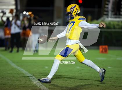 Thumbnail 1 in Auburndale @ Lake Wales (FHSAA 3S Regional Quarterfinal) photogallery.
