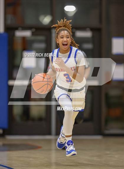 Thumbnail 3 in Grand Oaks vs The Woodlands photogallery.