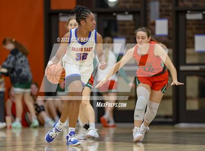 Thumbnail 1 in Grand Oaks vs The Woodlands photogallery.