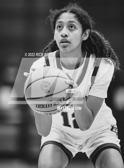 Thumbnail 2 in Grand Oaks vs The Woodlands photogallery.