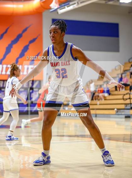 Thumbnail 1 in Grand Oaks vs The Woodlands photogallery.