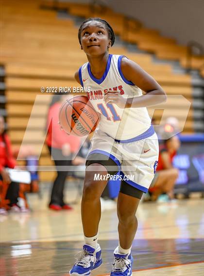 Thumbnail 1 in Grand Oaks vs The Woodlands photogallery.