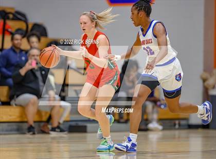 Thumbnail 3 in Grand Oaks vs The Woodlands photogallery.